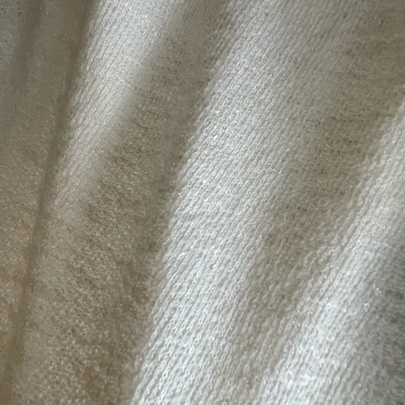 White short sleeve sweater - Picture 3 of 4